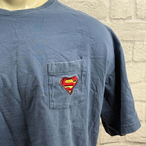 Vtg 1999 Superman Warner Bros Studio Store Logo Pocket T-Shirt XXL Clark Kent - Picture 2 of 7